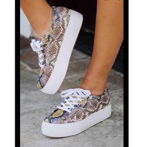 Steve Madden Emmi Platform Sneaker (multi snake)